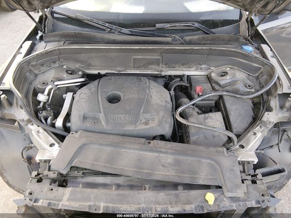 2017 VOLVO XC90 T5 MOMENTUM