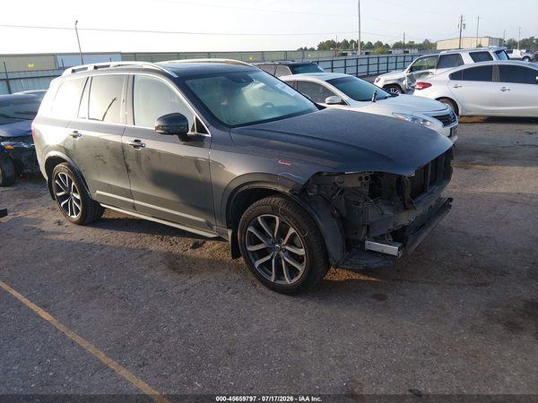 2017 VOLVO XC90 T5 MOMENTUM