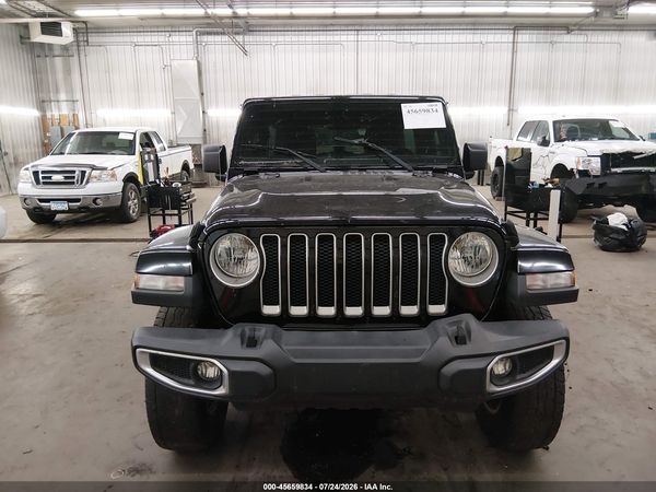 2018 JEEP WRANGLER UNLIMITED SAHARA 4X4