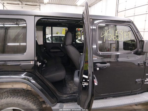 2018 JEEP WRANGLER UNLIMITED SAHARA 4X4