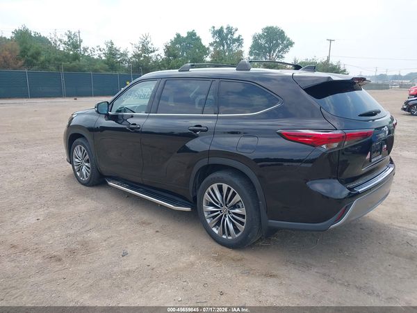 2021 TOYOTA HIGHLANDER PLATINUM