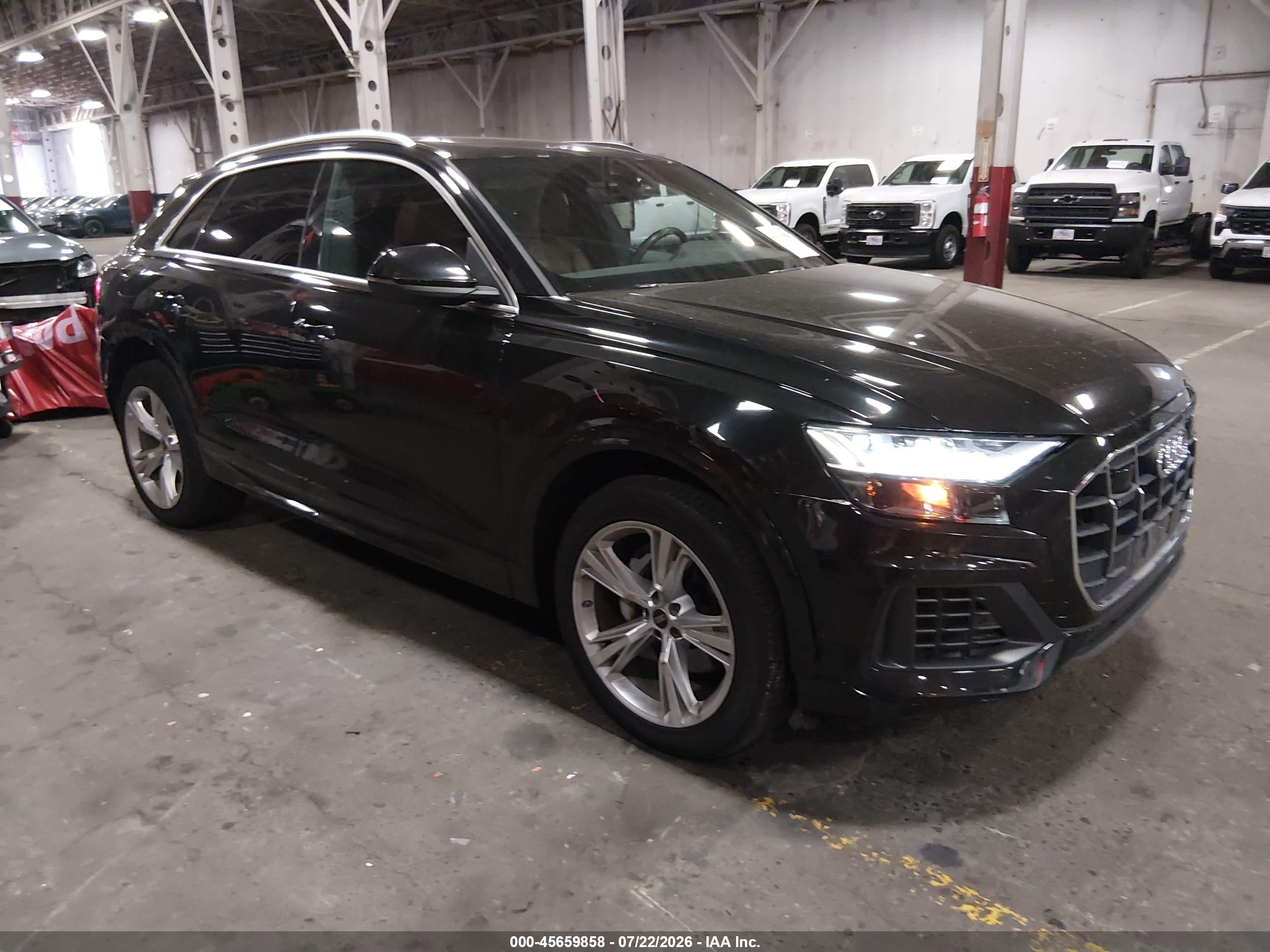 2023 AUDI Q8