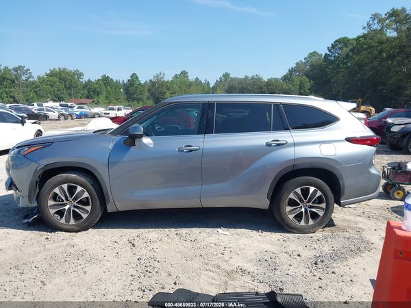 2020 TOYOTA HIGHLANDER XLE
