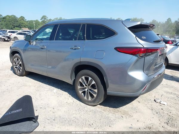 2020 TOYOTA HIGHLANDER XLE