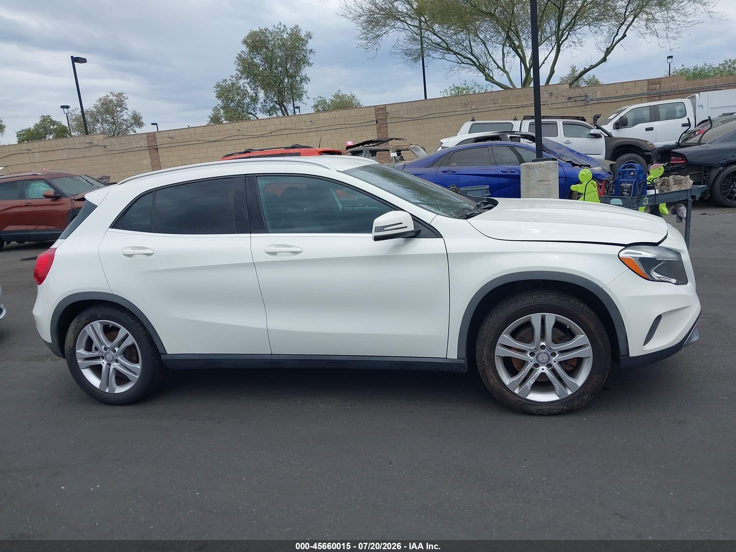 2017 MERCEDES-BENZ GLA 250 GLA250