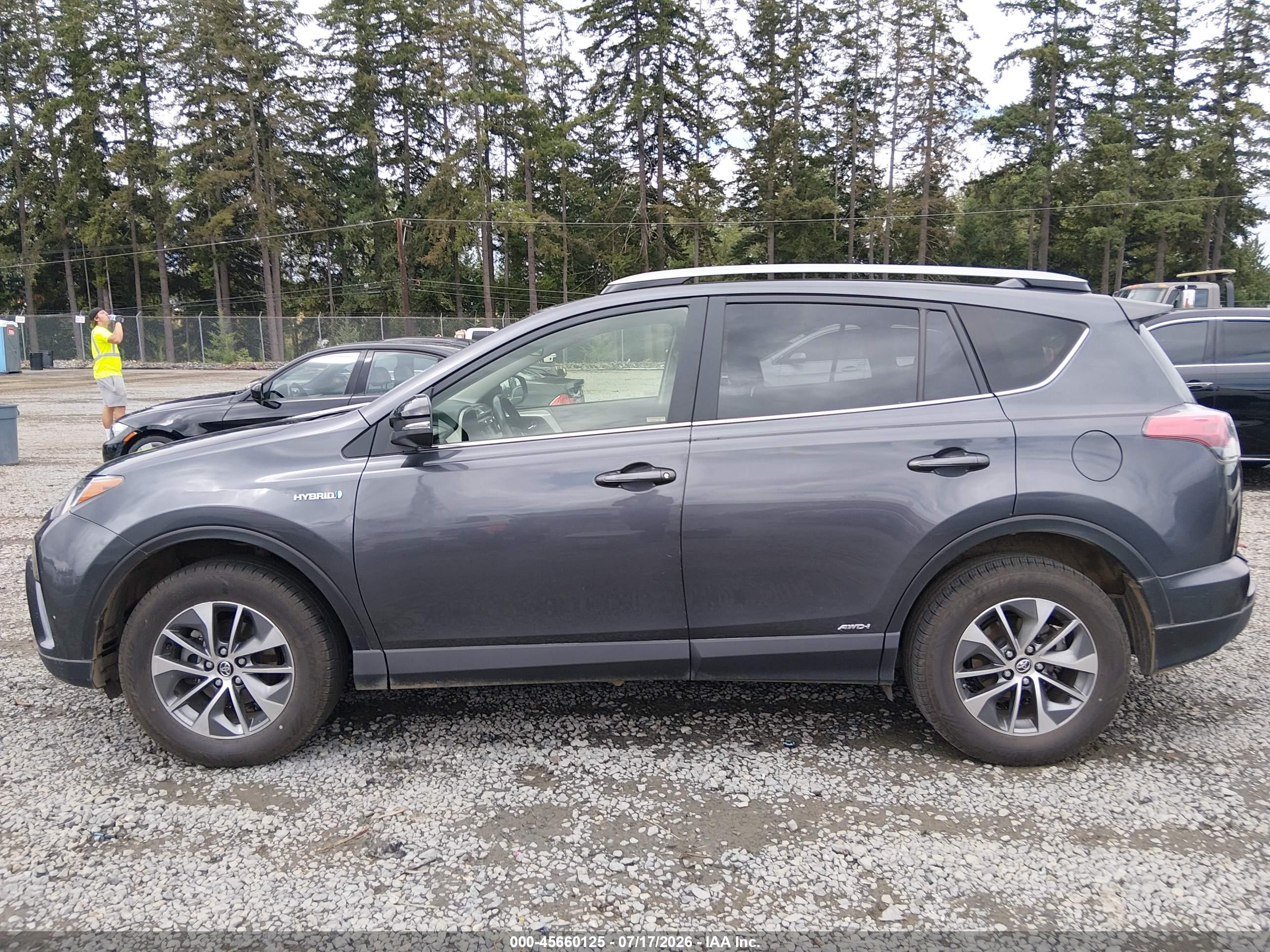 2018 TOYOTA RAV4 HYBRID XLE