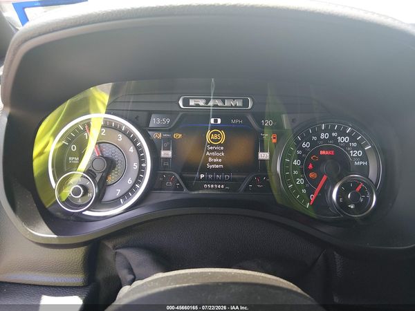 2020 RAM 1500 LARAMIE  4X4 5'7 BOX