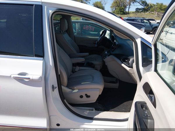 2019 CHRYSLER PACIFICA TOURING L PLUS