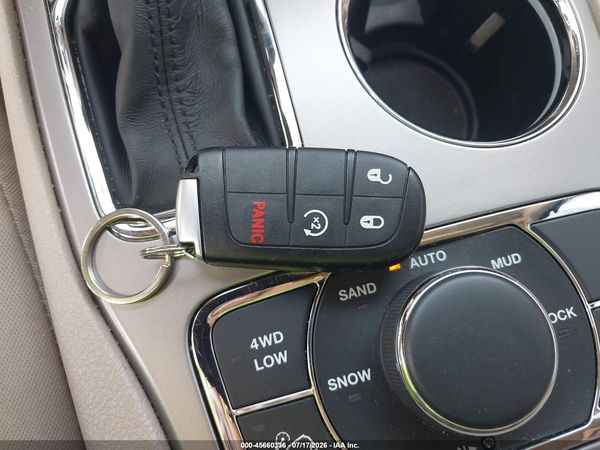 2021 JEEP GRAND CHEROKEE LAREDO E 4X4