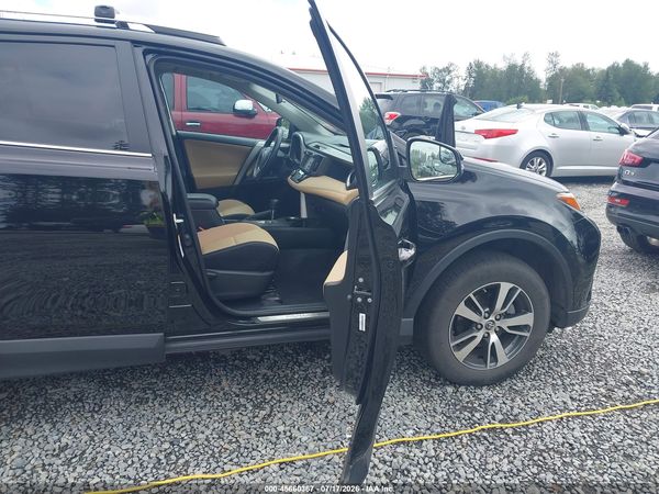 2016 TOYOTA RAV4 XLE