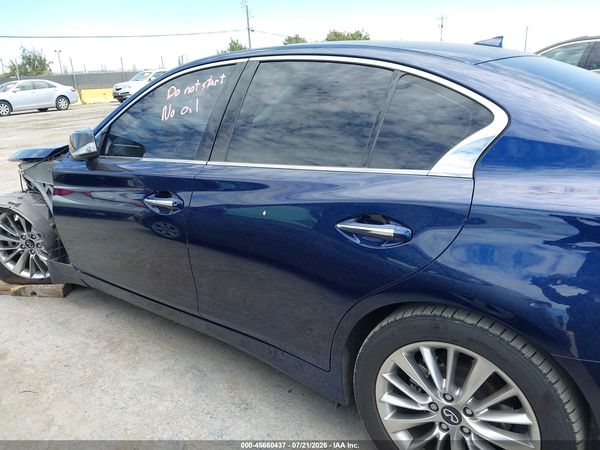 2021 INFINITI Q50 LUXE