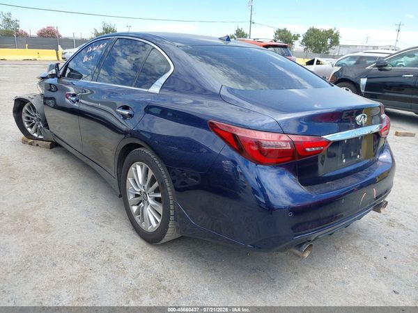2021 INFINITI Q50 LUXE