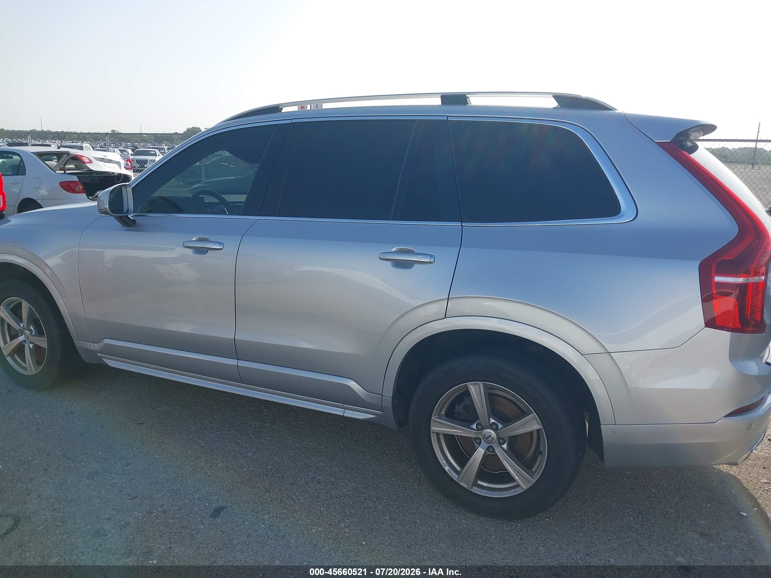 2016 VOLVO XC90 T5 MOMENTUM
