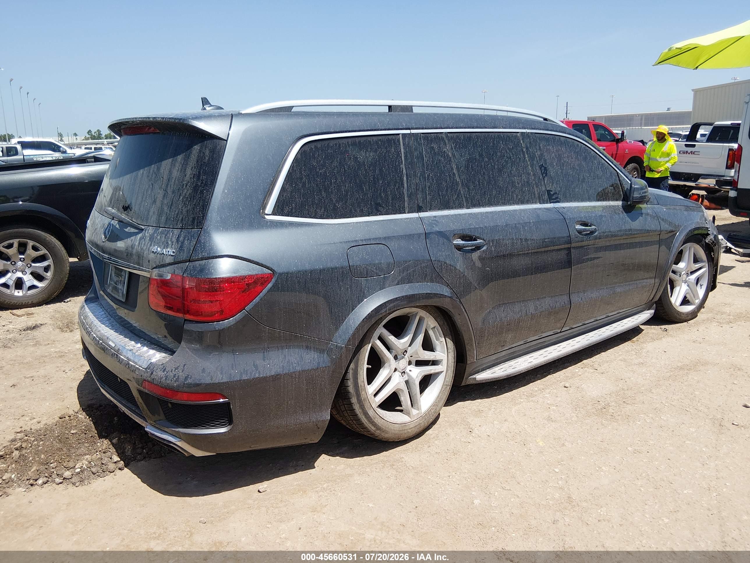 2013 MERCEDES-BENZ GL 550 4MATIC