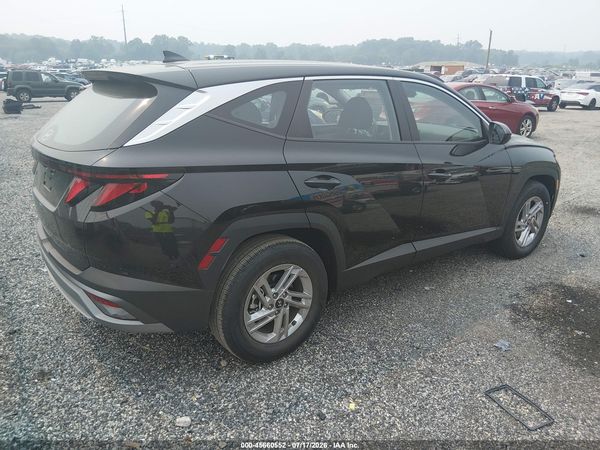 2026 HYUNDAI TUCSON SE
