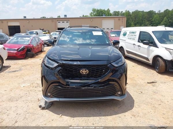 2021 TOYOTA HIGHLANDER XSE