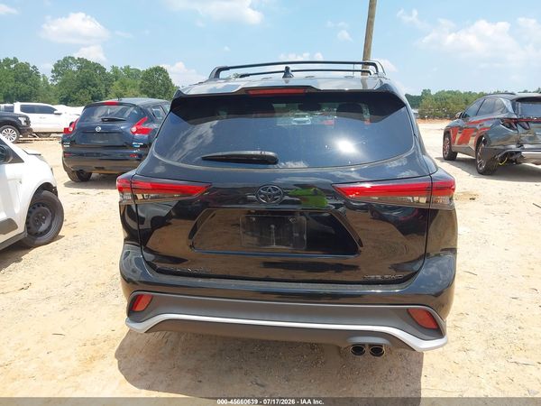 2021 TOYOTA HIGHLANDER XSE