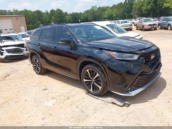 2021 TOYOTA HIGHLANDER XSE