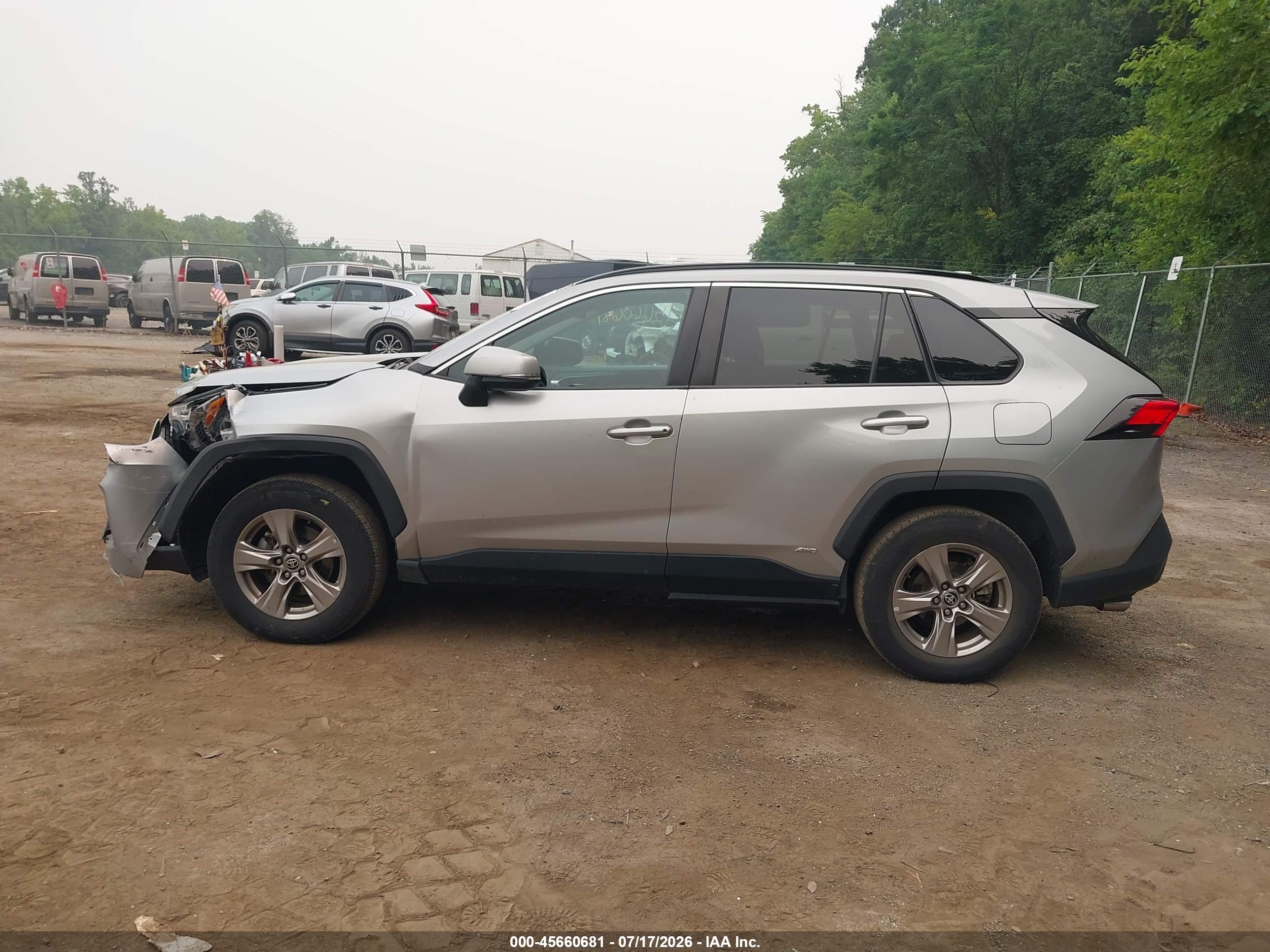 2022 TOYOTA RAV4 HYBRID XLE