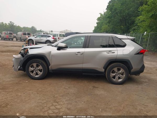 2022 TOYOTA RAV4 HYBRID XLE