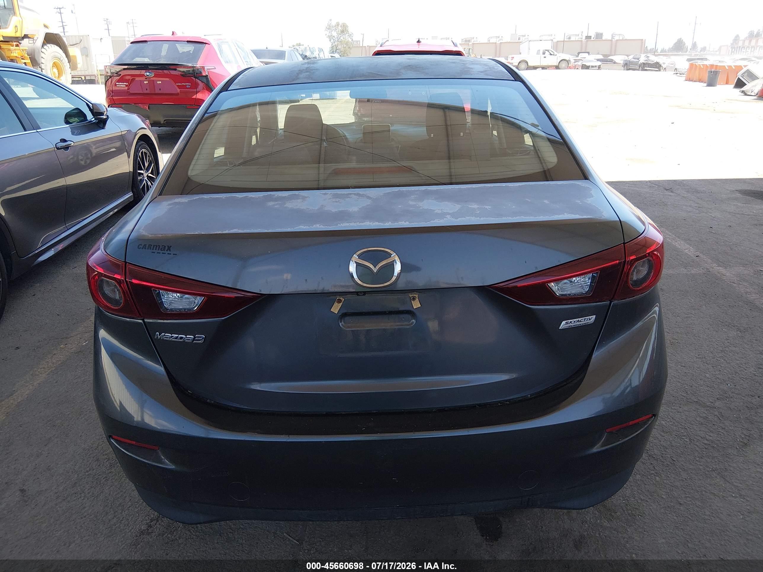 2016 MAZDA MAZDA3 Sport/GX