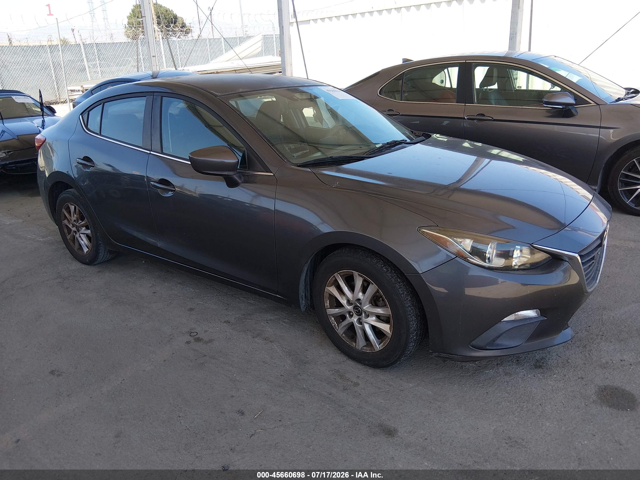 2016 MAZDA MAZDA3 Sport/GX