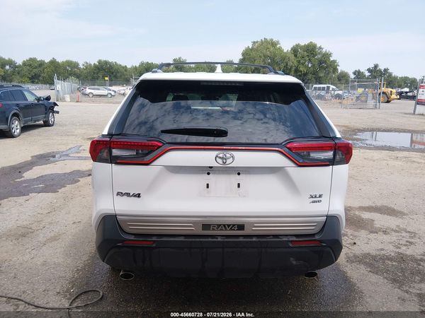 2023 TOYOTA RAV4 XLE