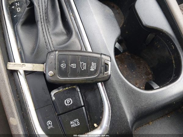 2019 HYUNDAI SANTA FE SE