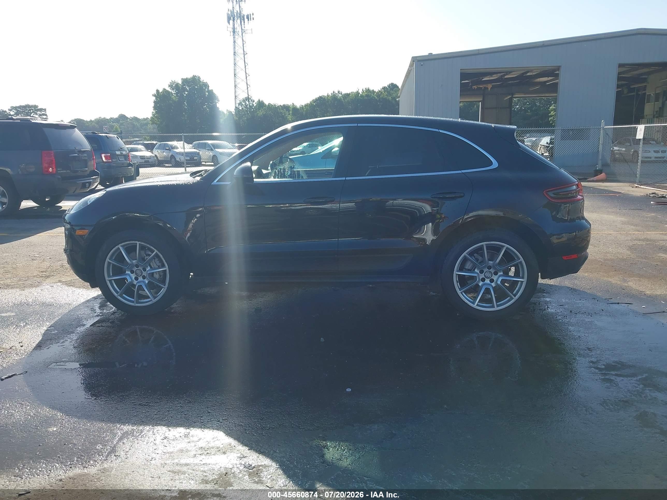 2015 PORSCHE MACAN S