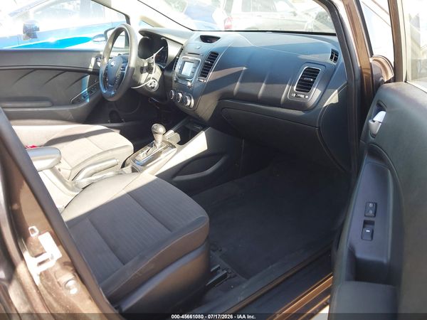 2017 KIA FORTE LX