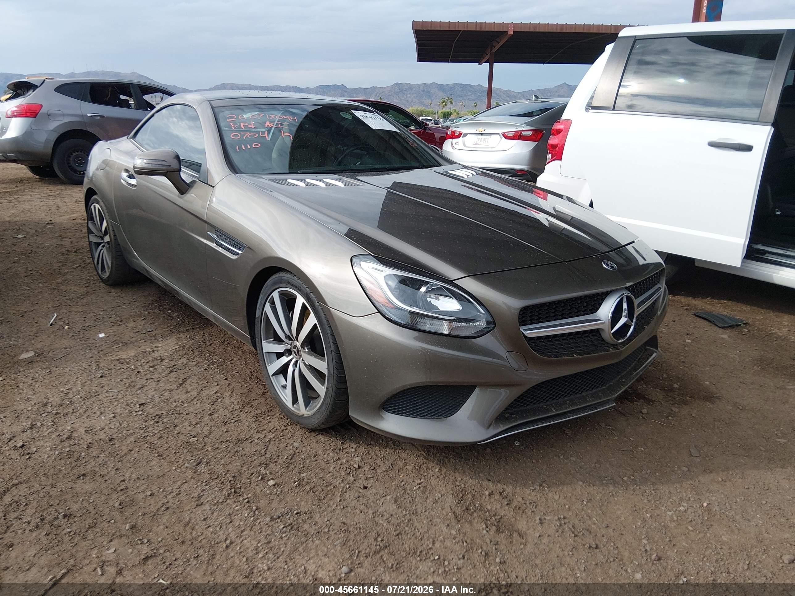 2018 MERCEDES-BENZ SLC 300