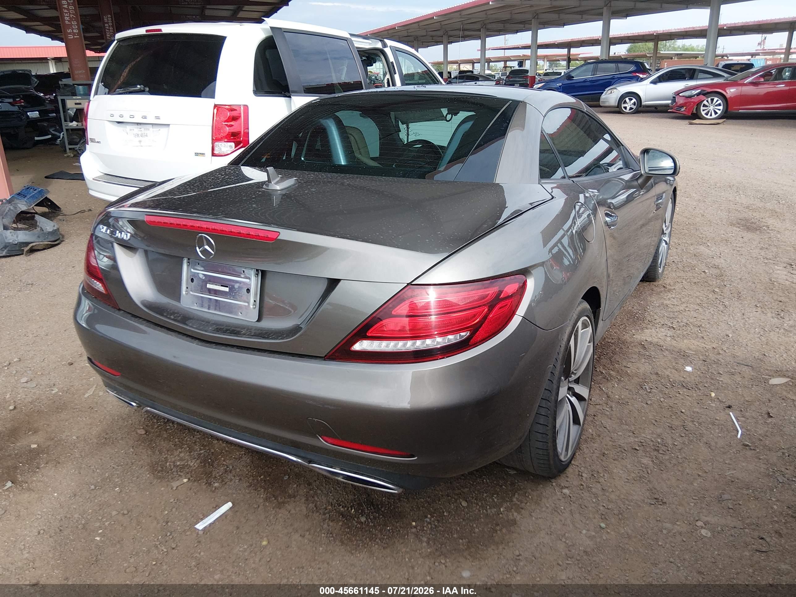 2018 MERCEDES-BENZ SLC 300