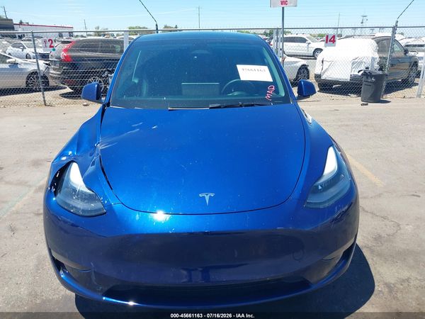 2024 TESLA MODEL Y