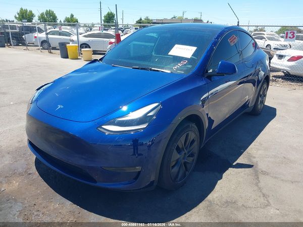 2024 TESLA MODEL Y