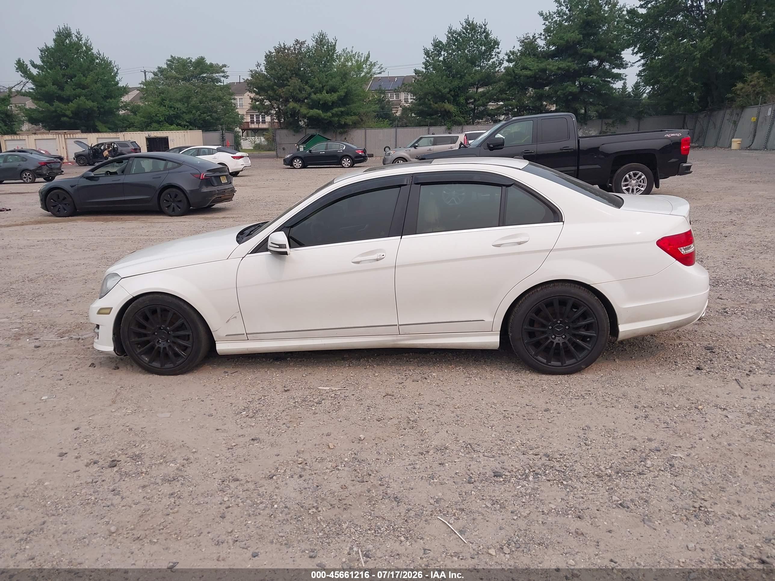 2013 MERCEDES-BENZ C 300 C300