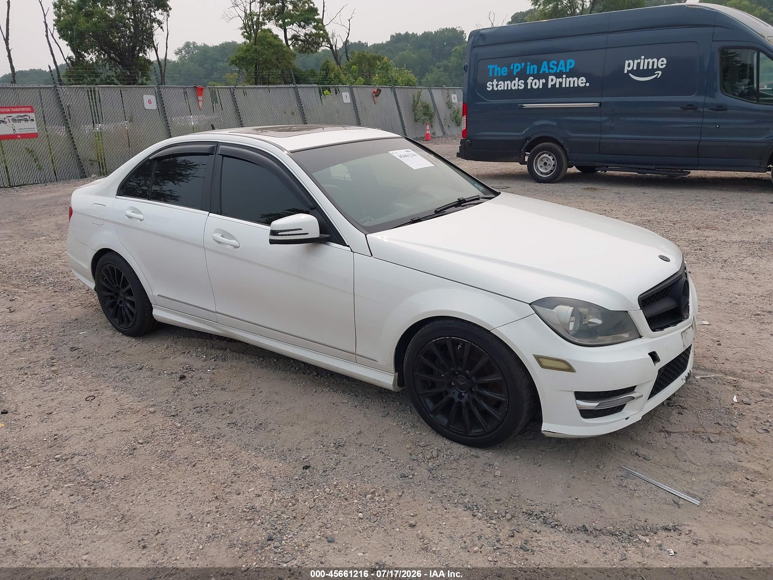 2013 MERCEDES-BENZ C 300 C300