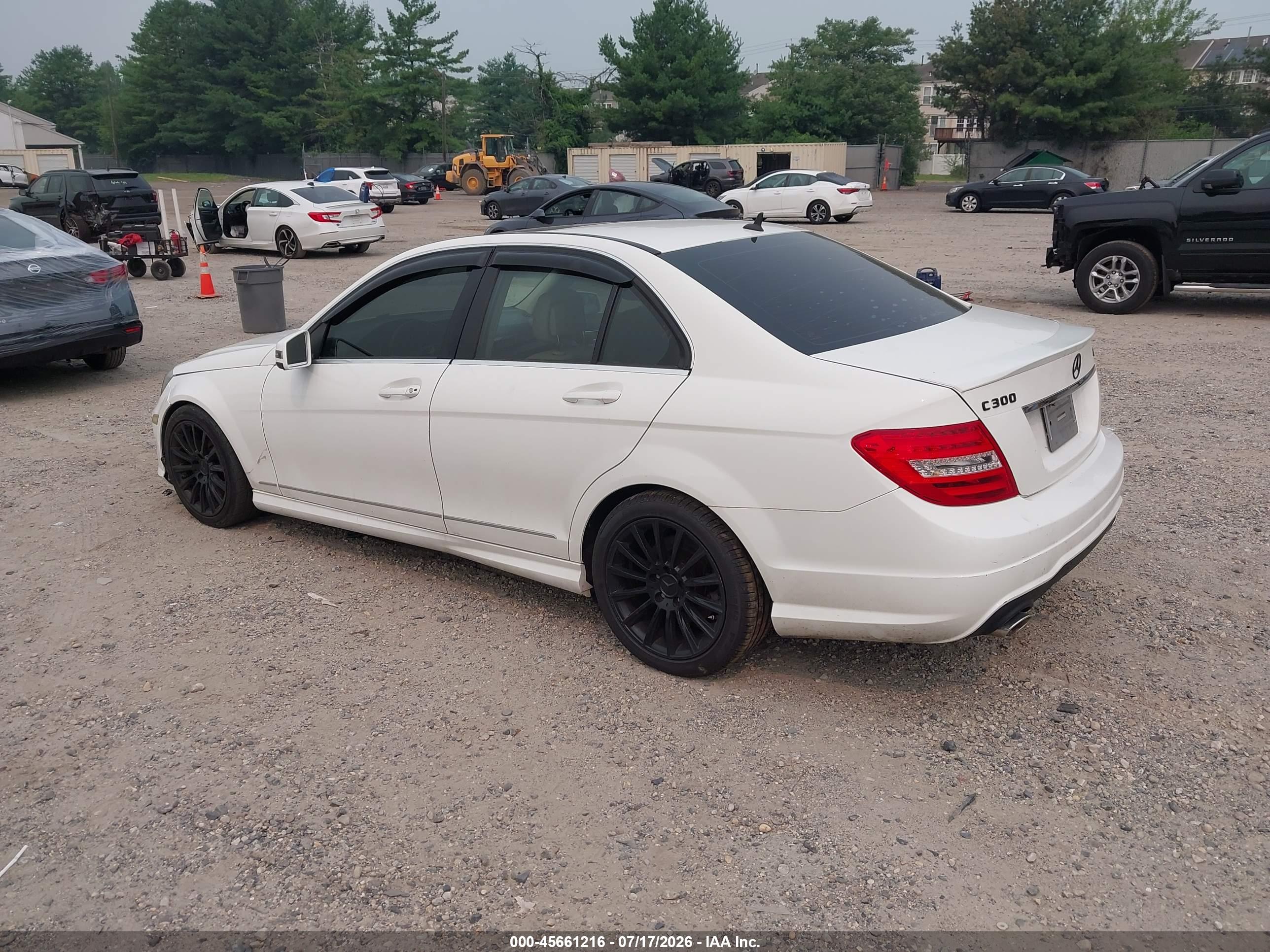 2013 MERCEDES-BENZ C 300 C300