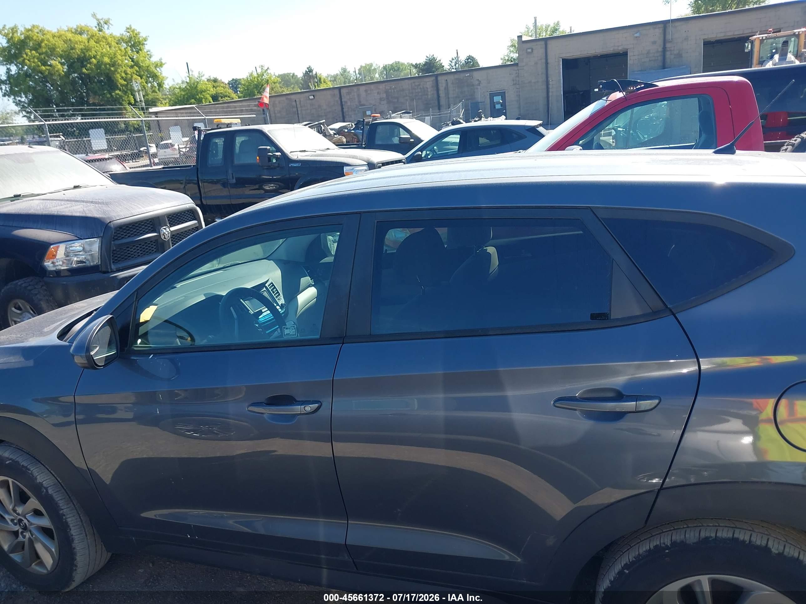 2018 HYUNDAI TUCSON SE