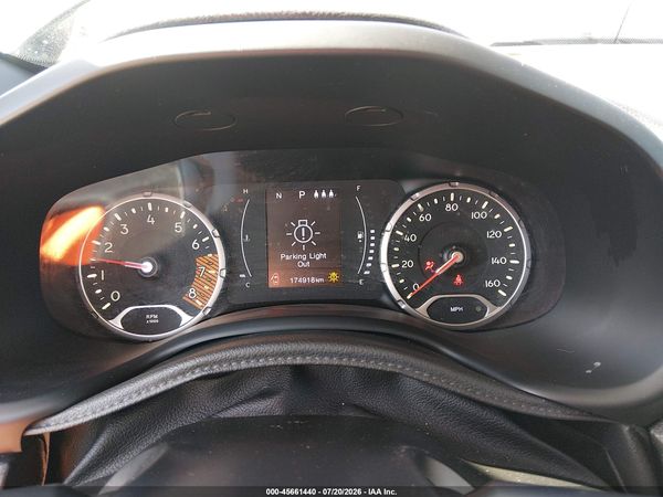 2019 JEEP RENEGADE LATITUDE FWD