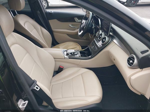 2015 MERCEDES-BENZ C 300 LUXURY/SPORT