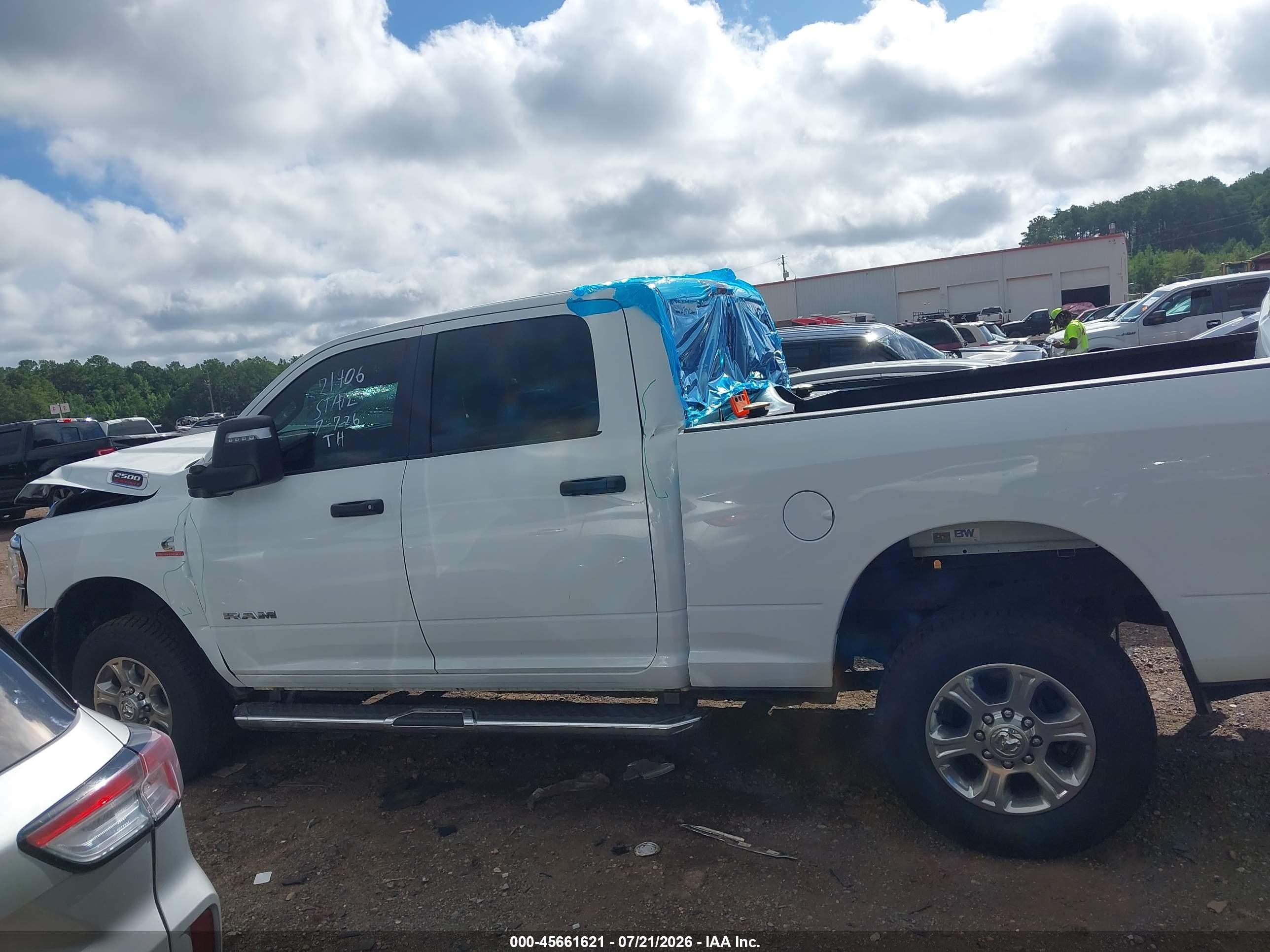 2024 RAM 2500 BIG HORN  4X4 6'4 BOX