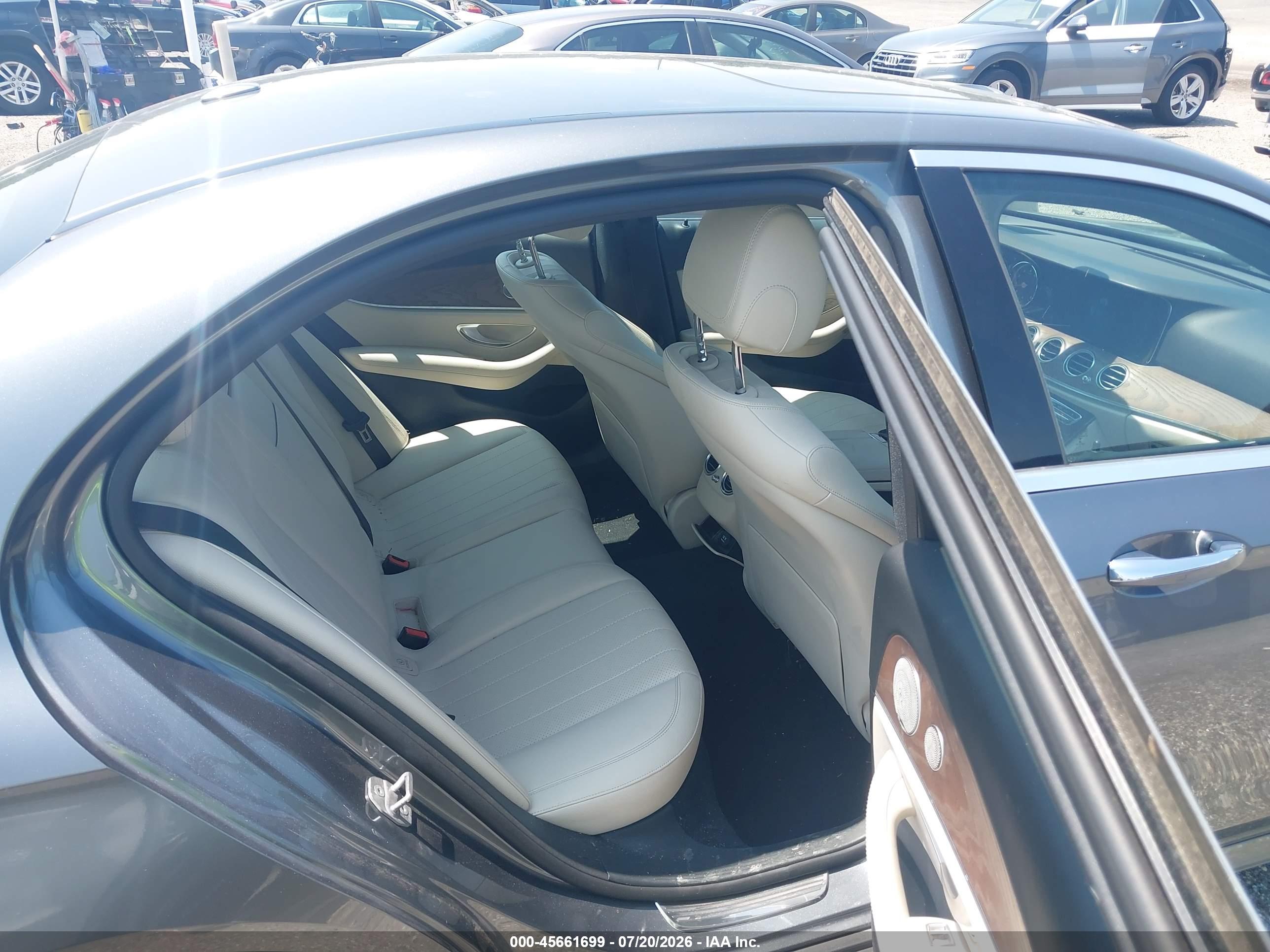 2017 MERCEDES-BENZ E 300 4MATIC