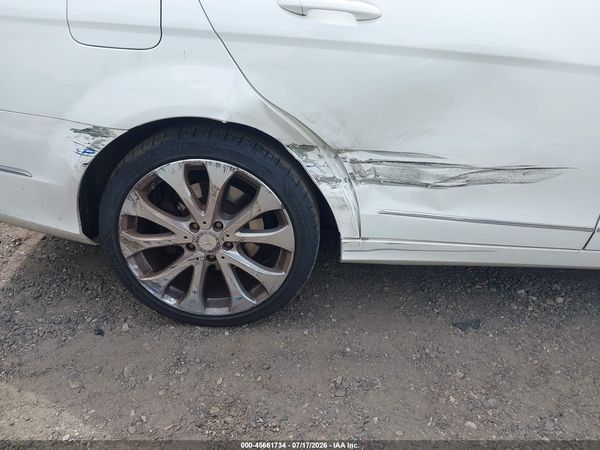 2013 MERCEDES-BENZ C 300 LUXURY 4MATIC
