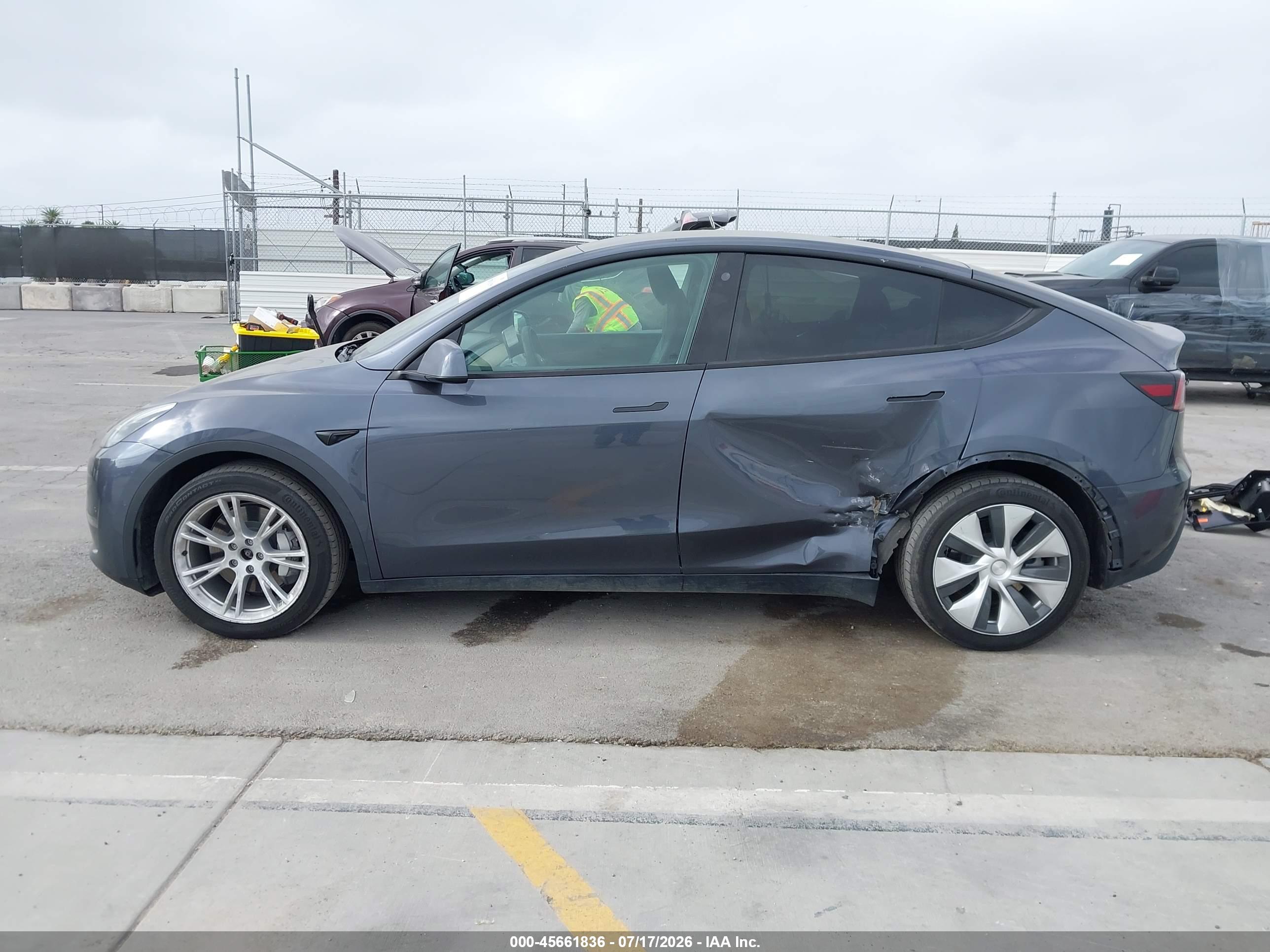 2022 TESLA MODEL Y