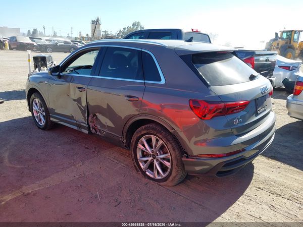 2024 AUDI Q3