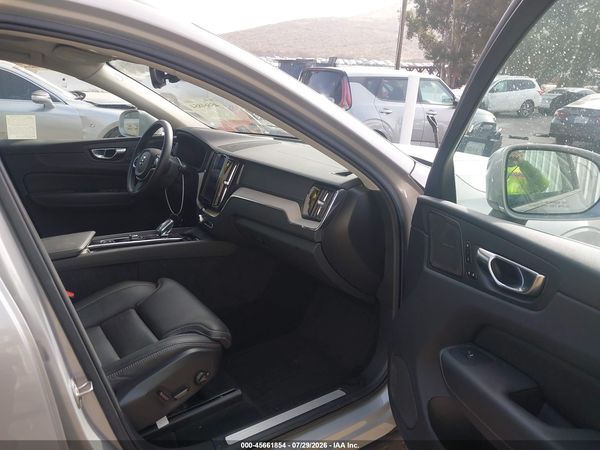 2022 VOLVO XC60 B5 INSCRIPTION