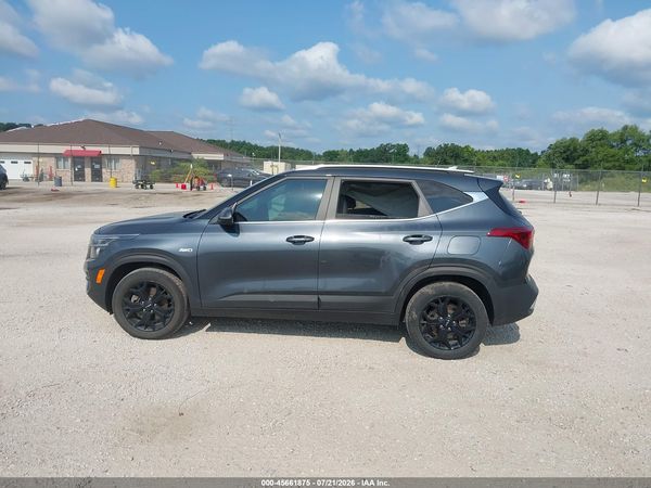 2022 KIA SELTOS EX