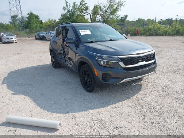 2022 KIA SELTOS EX
