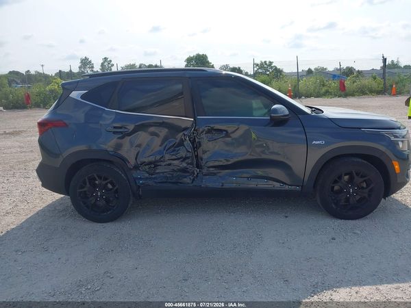 2022 KIA SELTOS EX