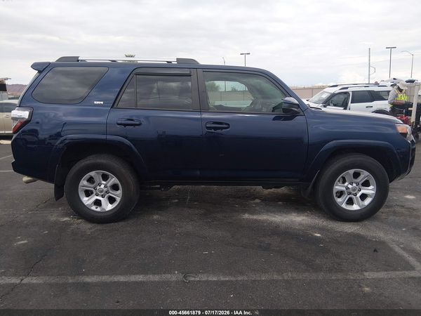 2023 TOYOTA 4RUNNER SR5